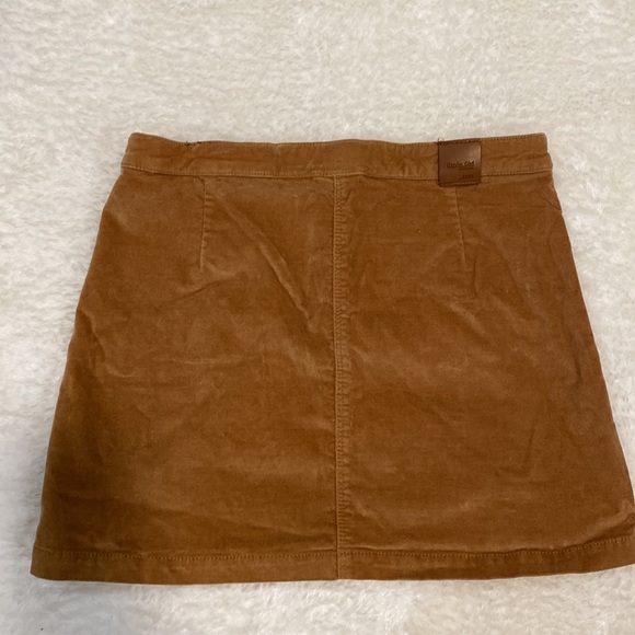Brand NEW, Unworn, ZARA Japan Girls Skirt, size 9/10, Tan & Pink - Picture 2 of 4